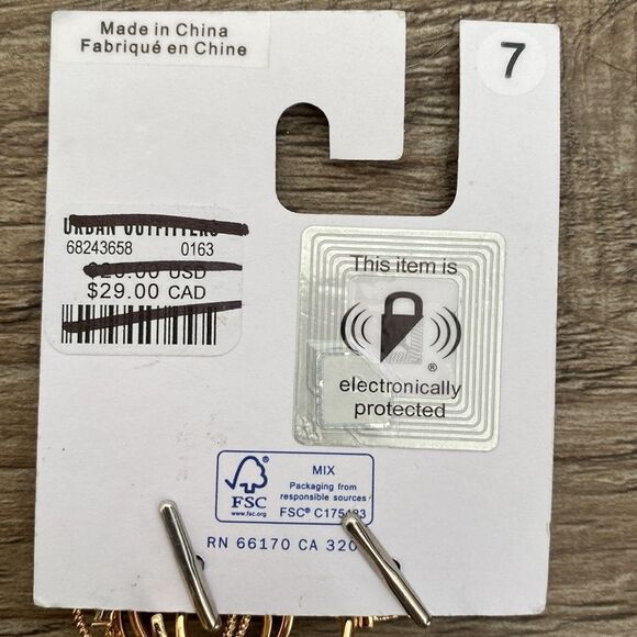 Urban Outfitters FlutterSet of Various Gold Plated Butterfly Stacking Rings - Picture 6 of 6